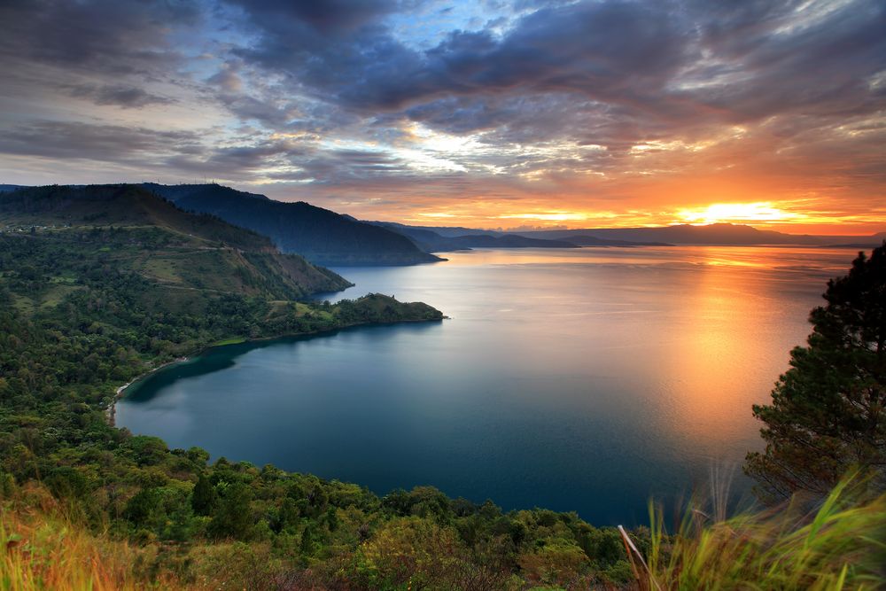 danau toba destinasi wisata unggulan sumatera utara